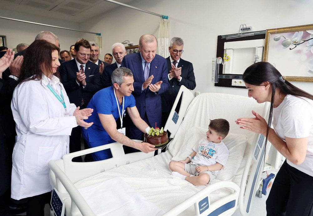 Cumhurbaşkanı Erdoğan'dan hastalara ziyaret 72 X3GMDlBQpkCXqeGnI30JtQ