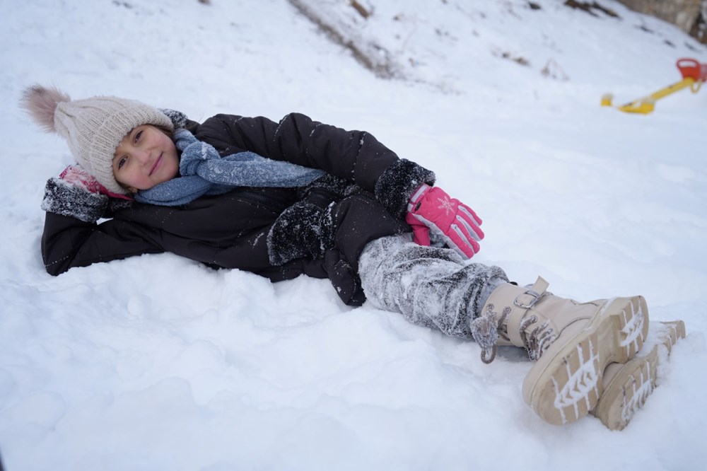 Yuvarlanarak gelen neşe: Kar, kızak ihtiyacını ortadan kaldırdı 73 X3Ro6MVWDUamEfh41SEwNg