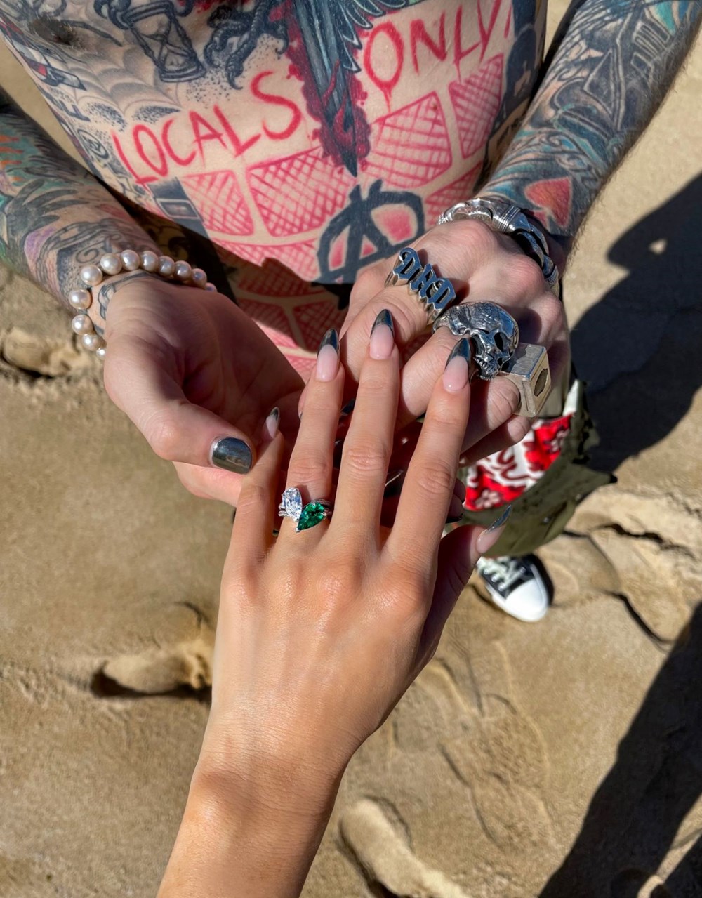 Megan Fox'un nişan yüzüğünün özelliği - 2