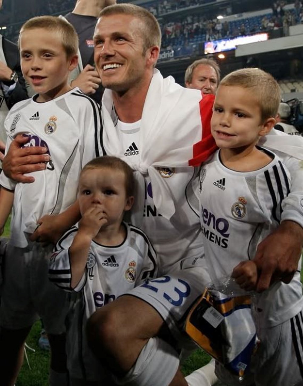 David Beckham ve oğlu Brooklyn arasında neler oluyor? - 6