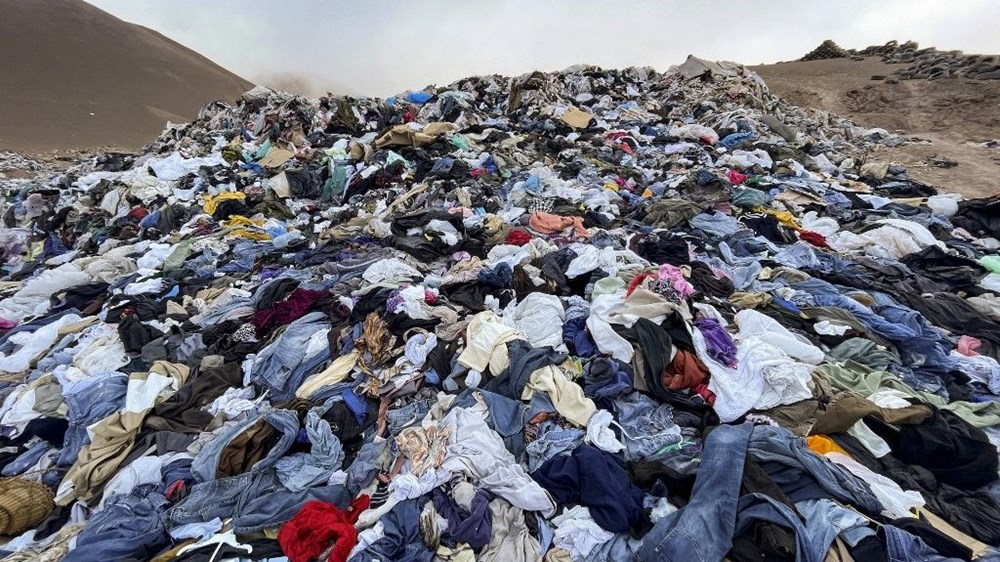 Şili'de Atacama Çölü’ne atılan tekstil ürünleri çöp dağları oluşturdu - 17