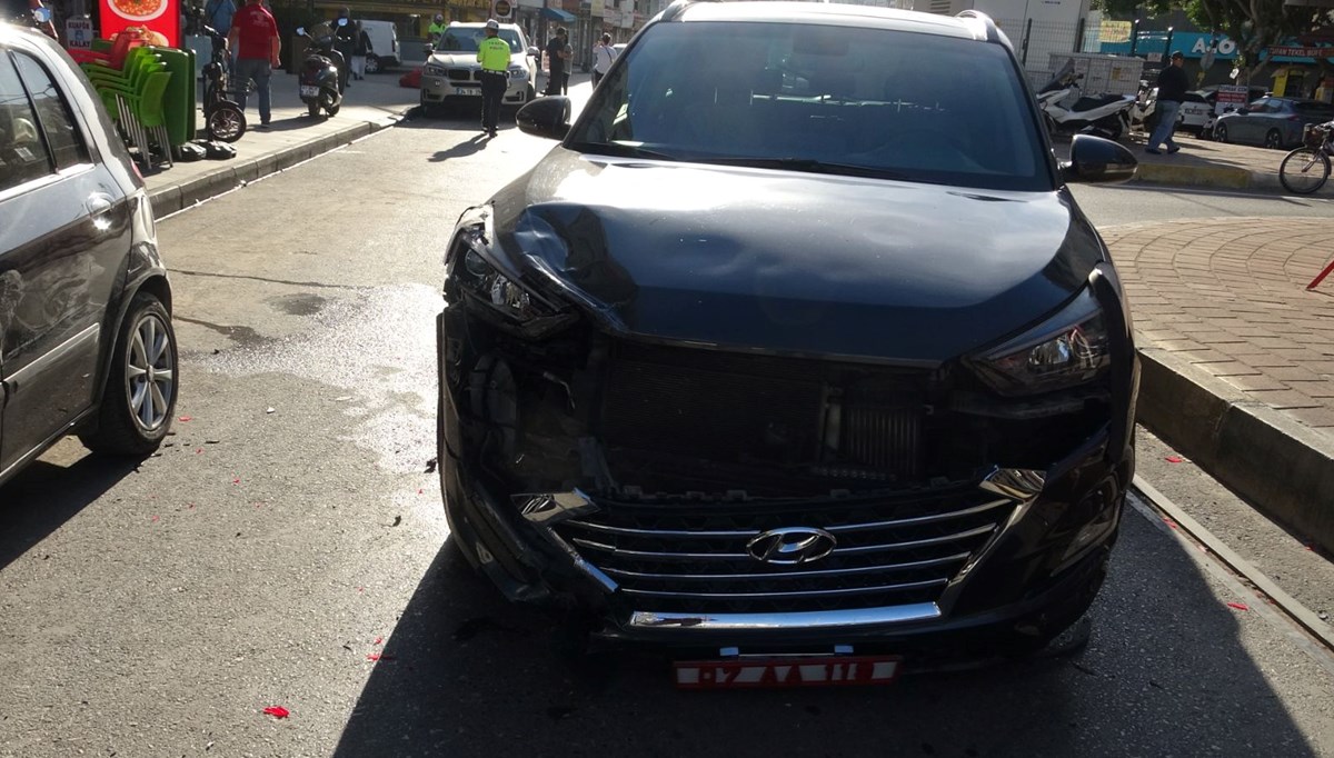 Muratpaşa Kaymakamı İhsan Kara trafik kazası geçirdi