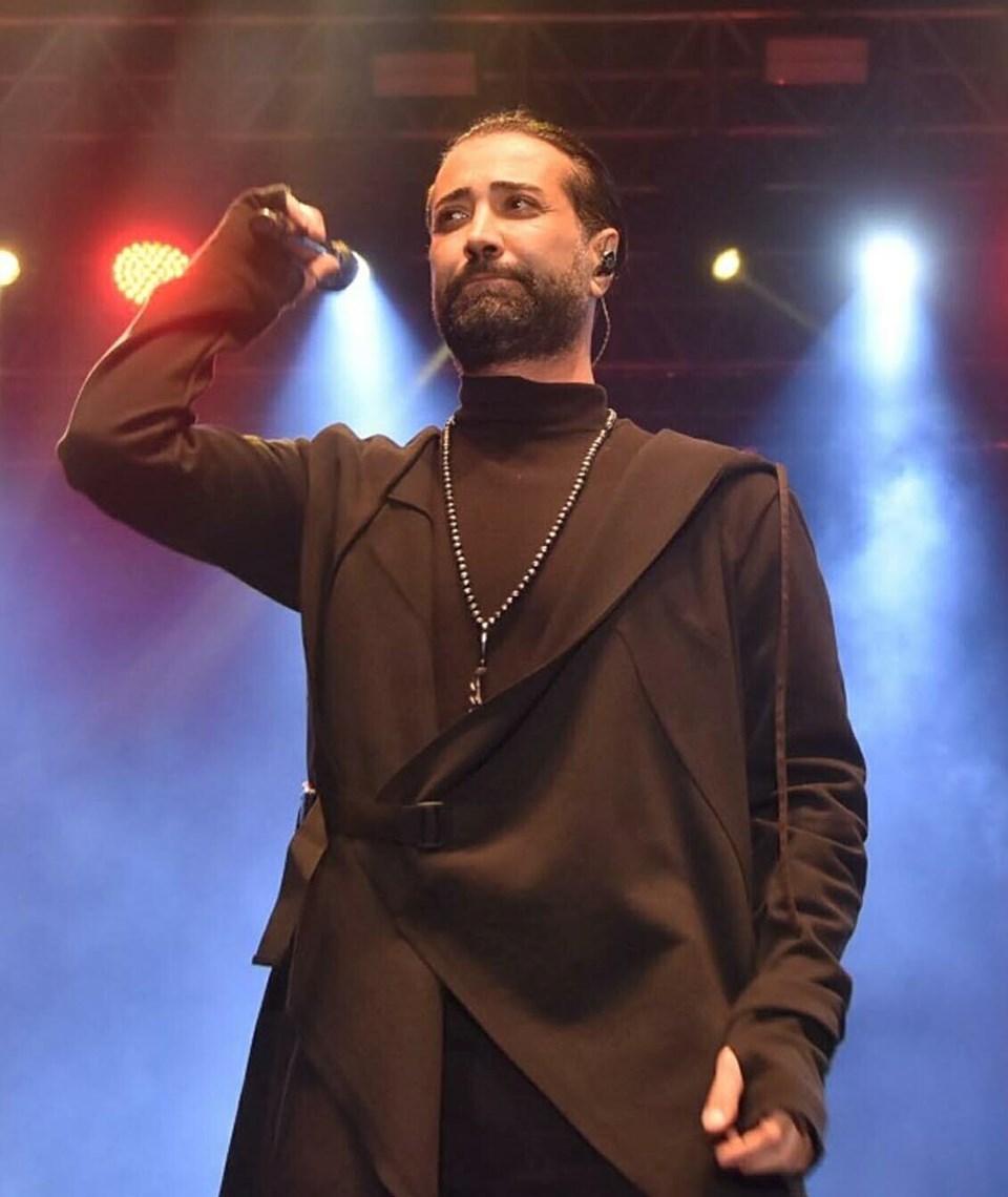 Ezgi Mola'ya destek veren şarkıcı Tan Taşçı'ya Musa Orhan'a hakaretten ceza - 1