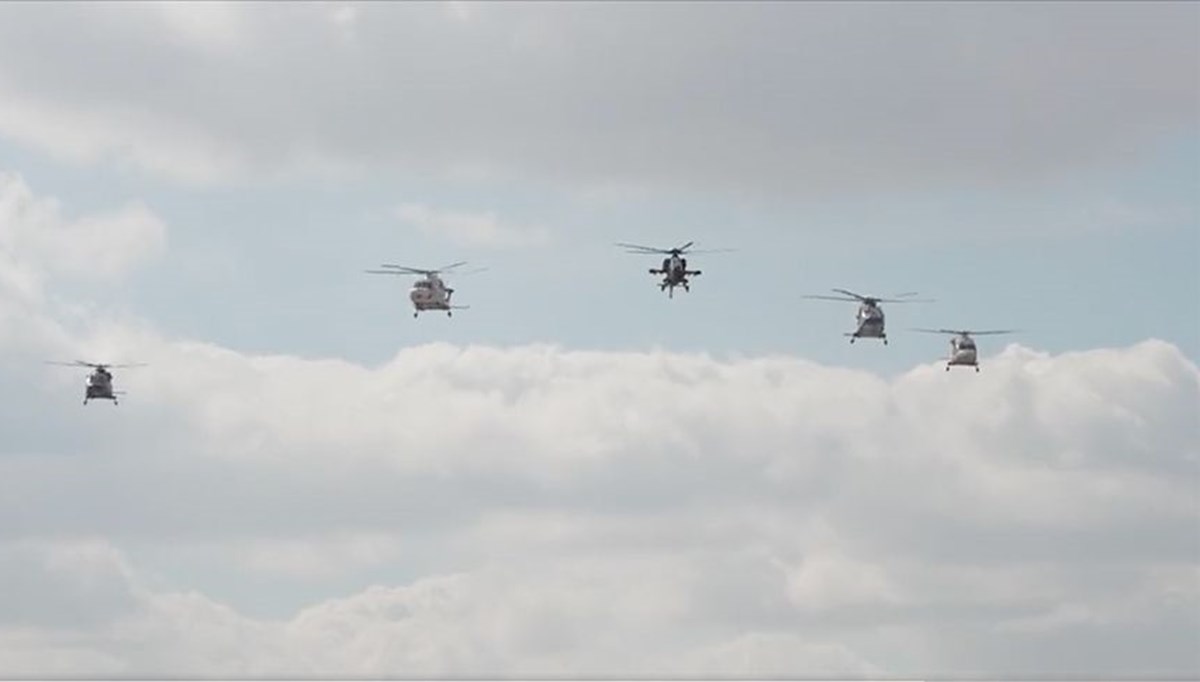 ATAK ve GÖKBEY'den 100. yıl uçuşu ATAK ve GÖKBEY'den 100. yıl uçuşu