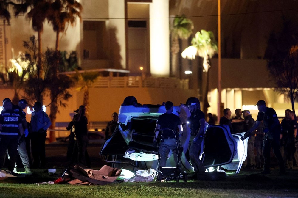 İsrail'de bir araç kalabalığın arasına daldı: 1 turist öldü, 6 kişi yaralandı - 3