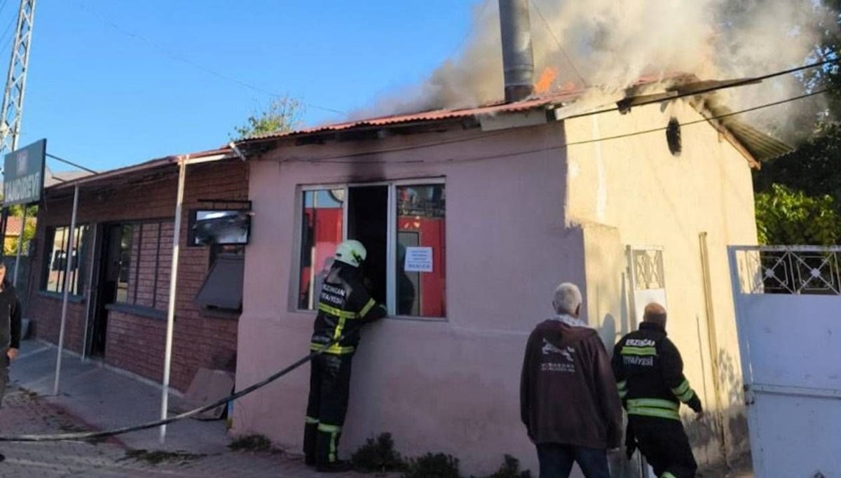 Erzincan'da iş yerinde yangın