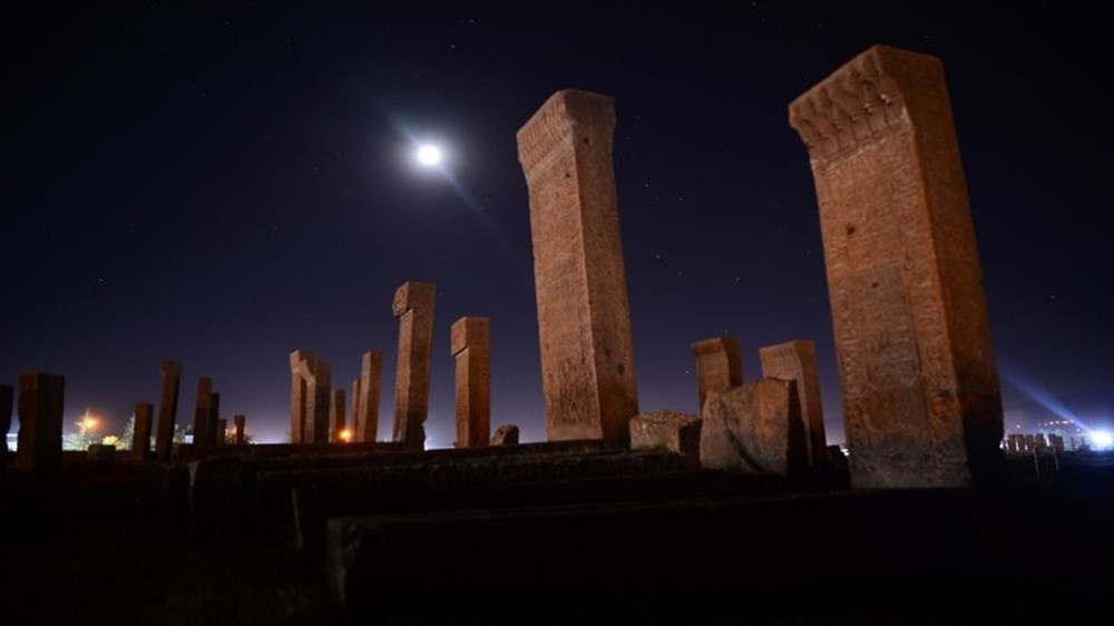Anadolu'nun Orhun Abideleri: Ahlat Selçuklu Meydan Mezarlığı - 16