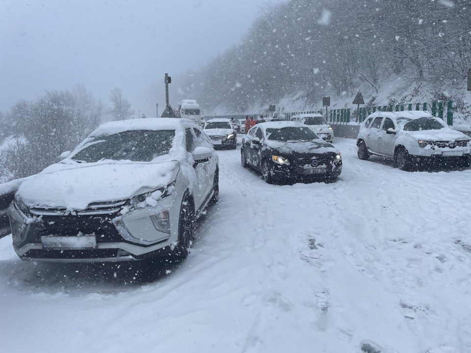 Bolu Dağı geçişi trafiğe kapandı - 2