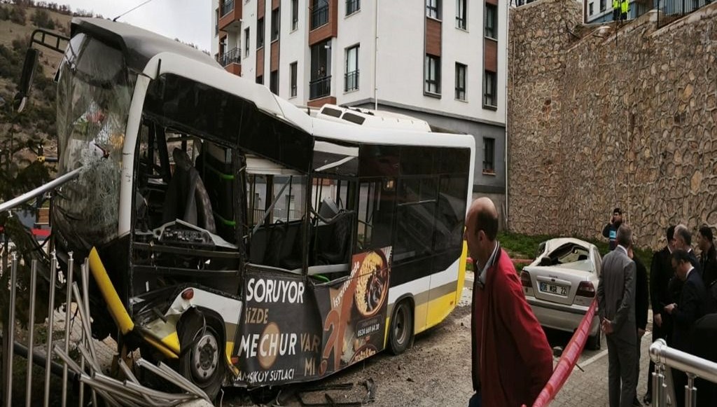 Kaza yapan şoför 55 gün sonra öldü