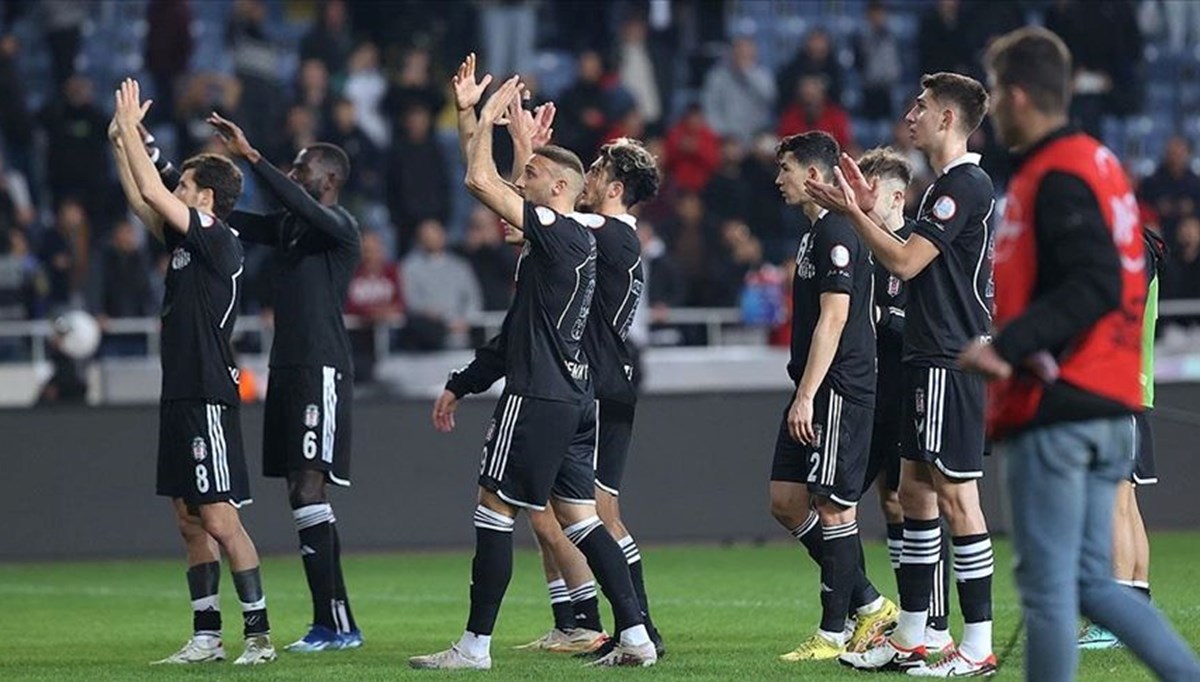 Beşiktaş, Süper Lig'in ilk yarısında kadro istikrarı yakalayamadı