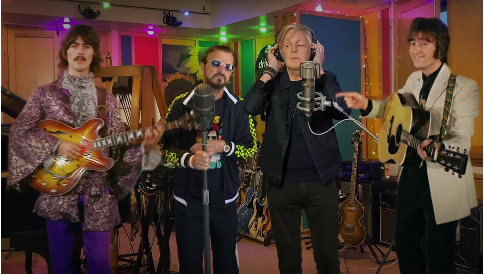 Yüzükler Efendisi serisinin yönetmeninden The Beatles klibi