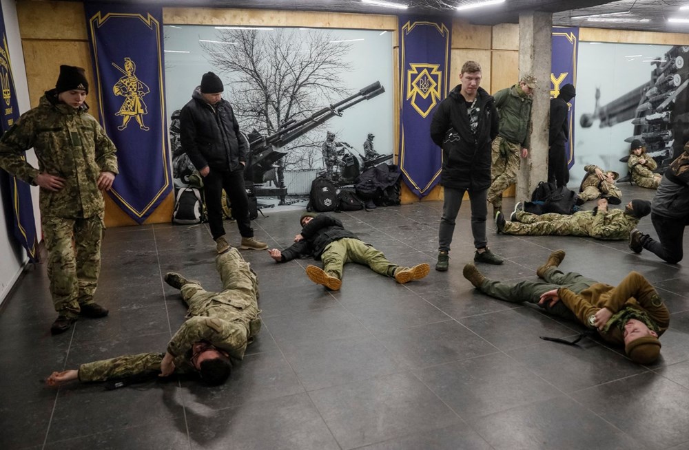 Ukrayna'da savaş hazırlığı: ABD'liler askerleri, askerler sivilleri eğitti - 10