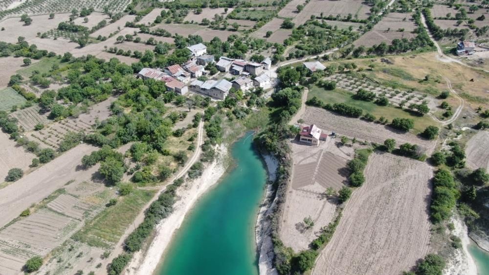 Dört ilin kesiştiği köy: Köyün sağı, solu ve arka kısmı farklı şehirlere bakıyor - 6