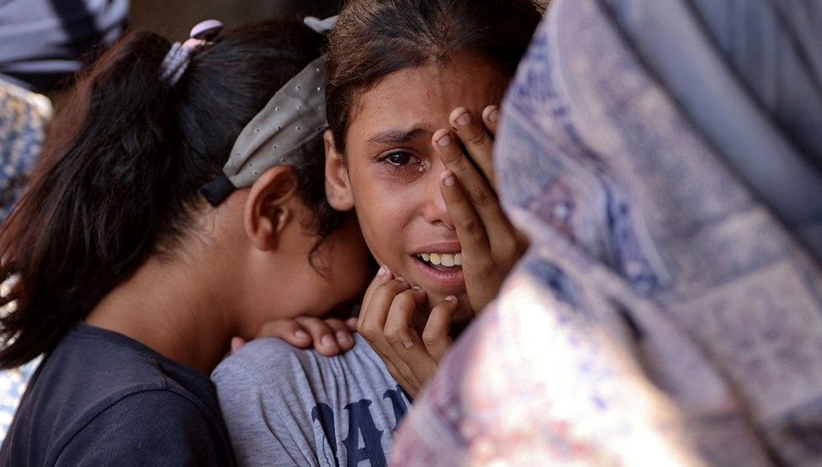 7 Ekim'in birinci yılı: İsrail'in Gazze'de hafızalara kazınan 11 katliamı 7 Ekim'in birinci yılı: İsrail'in Gazze'de hafızalara kazınan 11 katliamı