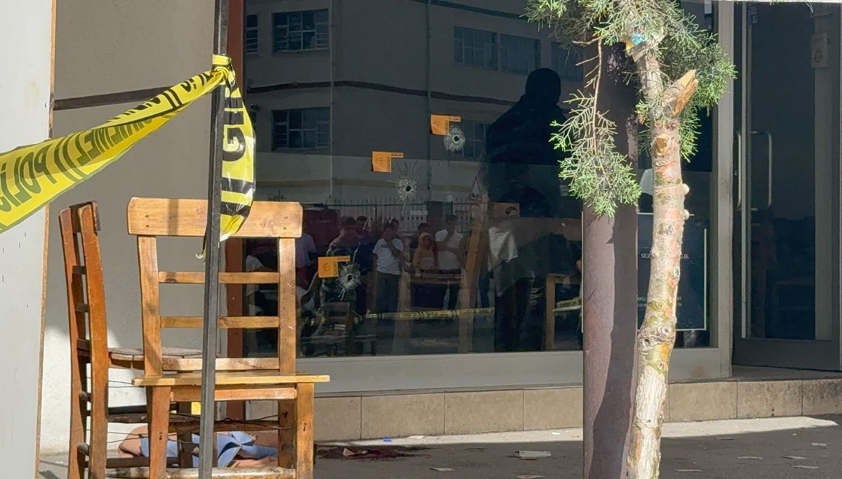 Kıraathanenin önünde oturan gence kurşun yağmuru