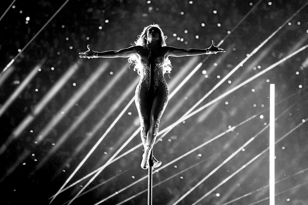 2020 Super Bowl devre arası şovuna Jennifer Lopez ve Shakira damgası