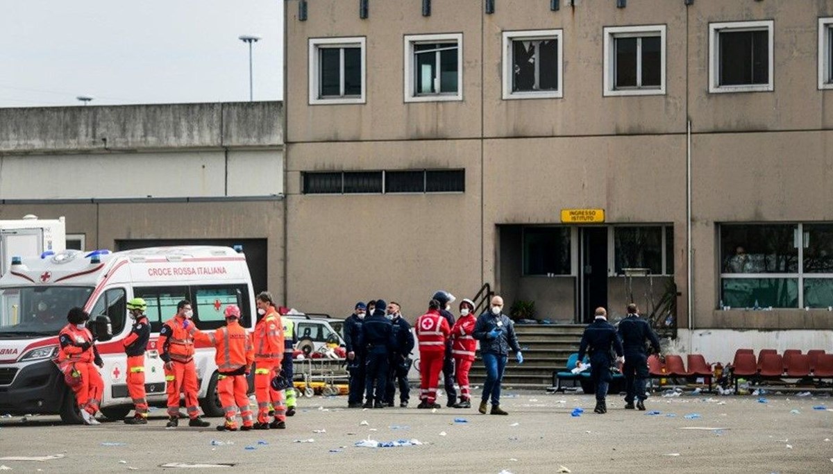 İtalya'da çocuk mahkumlara işkence ve kötü muamelede bulunan 13 gardiyan gözaltına alındı