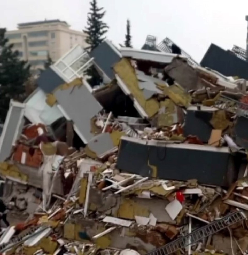 Kahramanmaraş'ta 36 kişinin öldüğü apartmanda kesilmiş kolon tespit edildi - 1