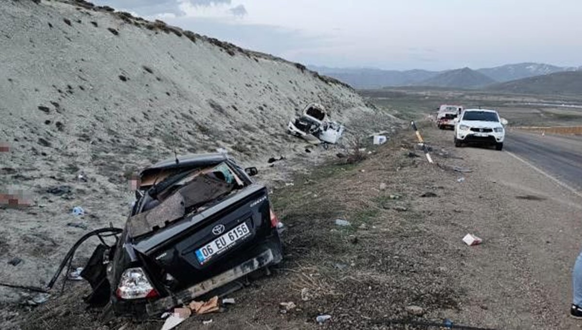 Erzurum'da pikap ile otomobil kafa kafaya çarpıştı: 1 ölü, 6 yaralı