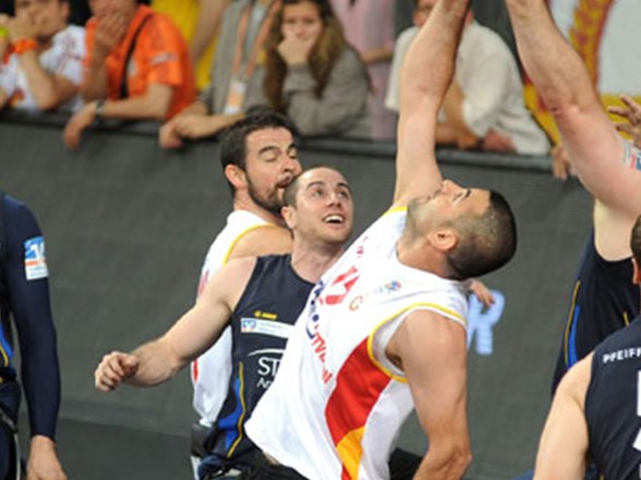 Engelsiz Aslanlar Avrupa Ikincisi Ntv