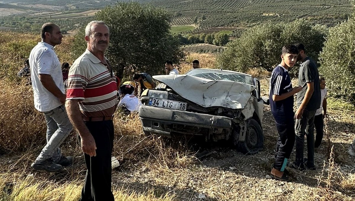 Hatay'da iki otomobil çarpıştı: 4 yaralı