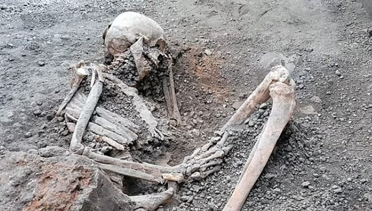 Pompei'de yeni keşif: Vezüv'deki büyük patlamada ölen kişilere ait kalıntılar bulundu