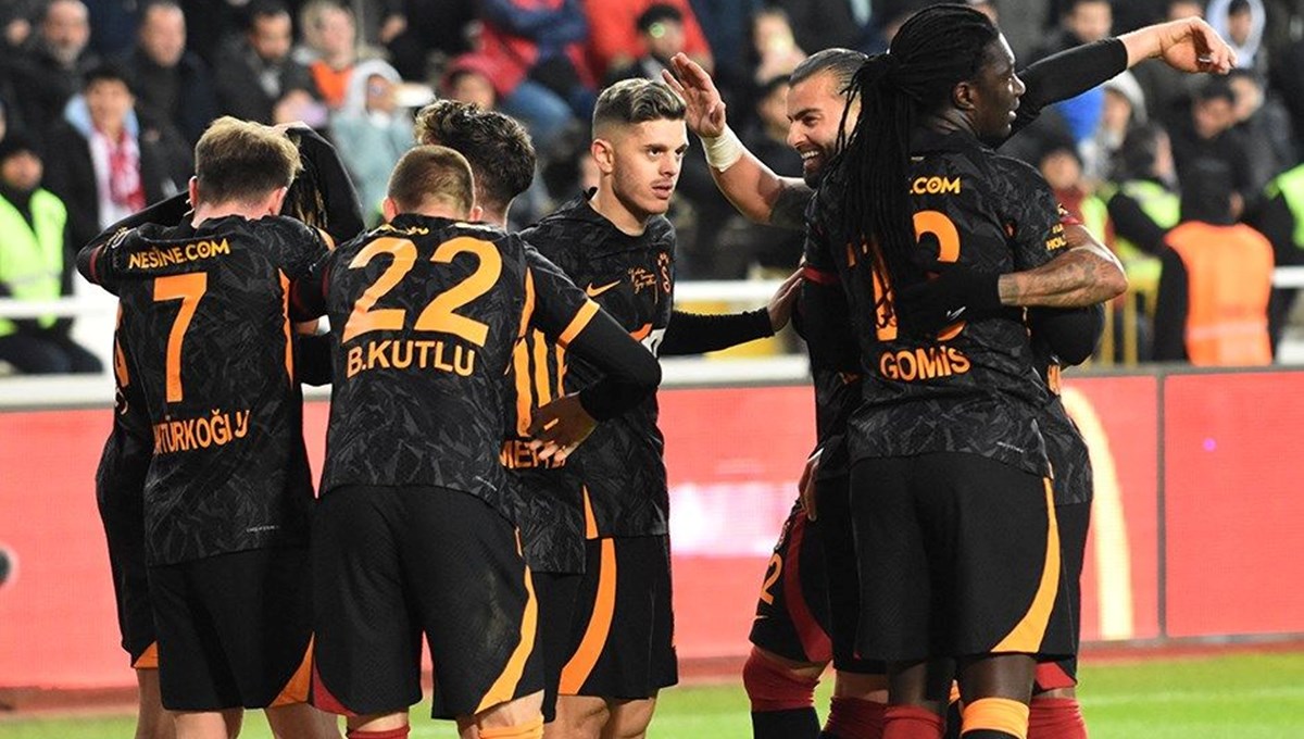 SON DAKİKA: Galatasaray 2022'yi lider bitirdi