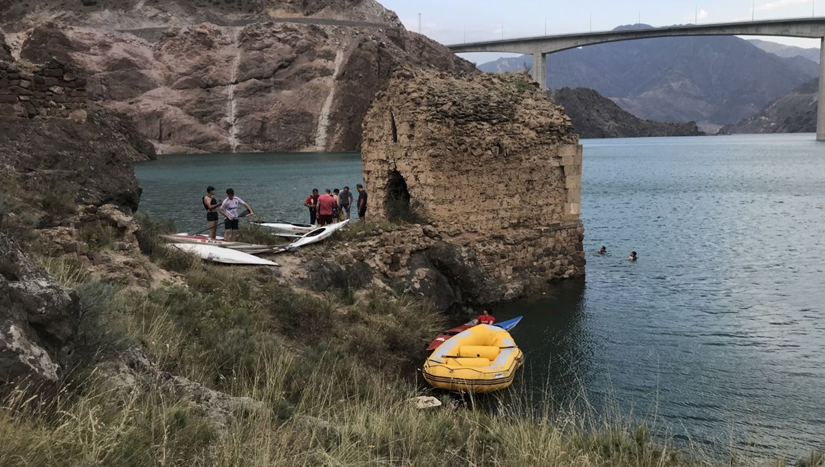 Yusufeli Barajı'nda bot ve kano turizmi