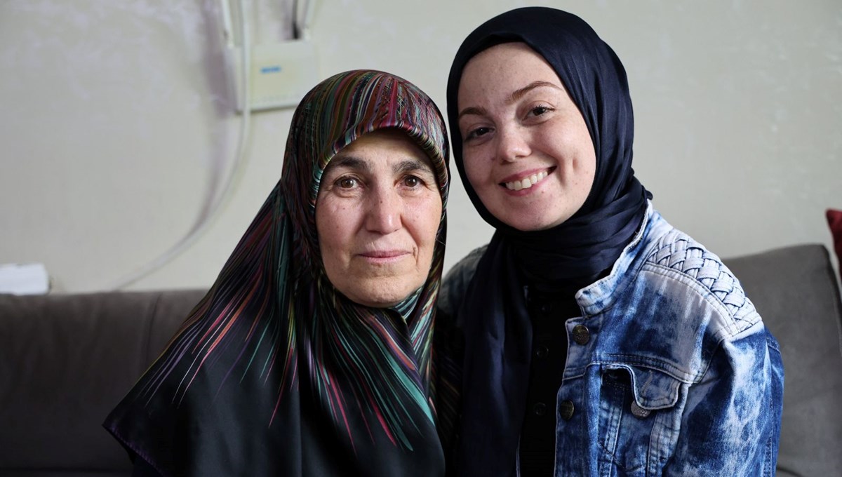 26 yaşındaki Gözdenur, annesinin böbreği ile hayata tutundu 26 yaşındaki Gözdenur, annesinin böbreği ile hayata tutundu