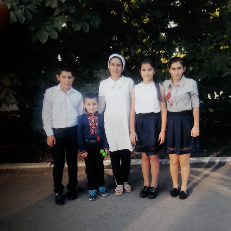 Cemile Tahirova, eşi ve 4 çocuğunun Türkiye'ye getirilmesi için yardım istedi