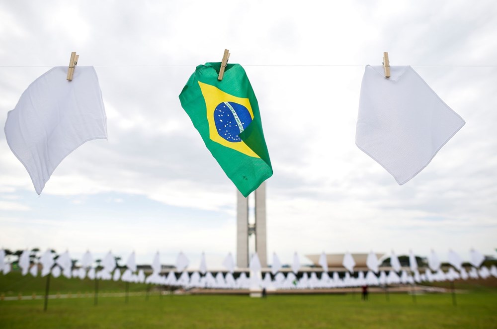 Senato raporu: Bolsonaro, ülkedeki Covid-19 ölümlerindeki rolü nedeniyle yargılanmalı - 12