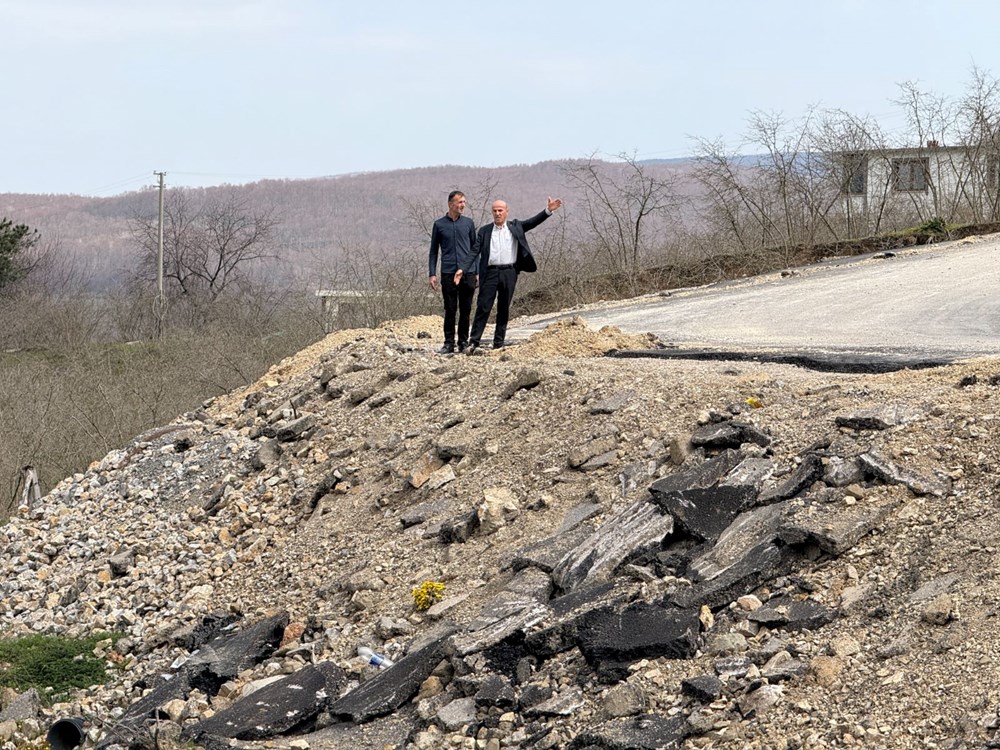 Toprak altından akan su ve taş ocağı meskenleri yamultuyor: Mahalleli isyan etti 74 XNeFSBntRkqdji8jTS8yeQ