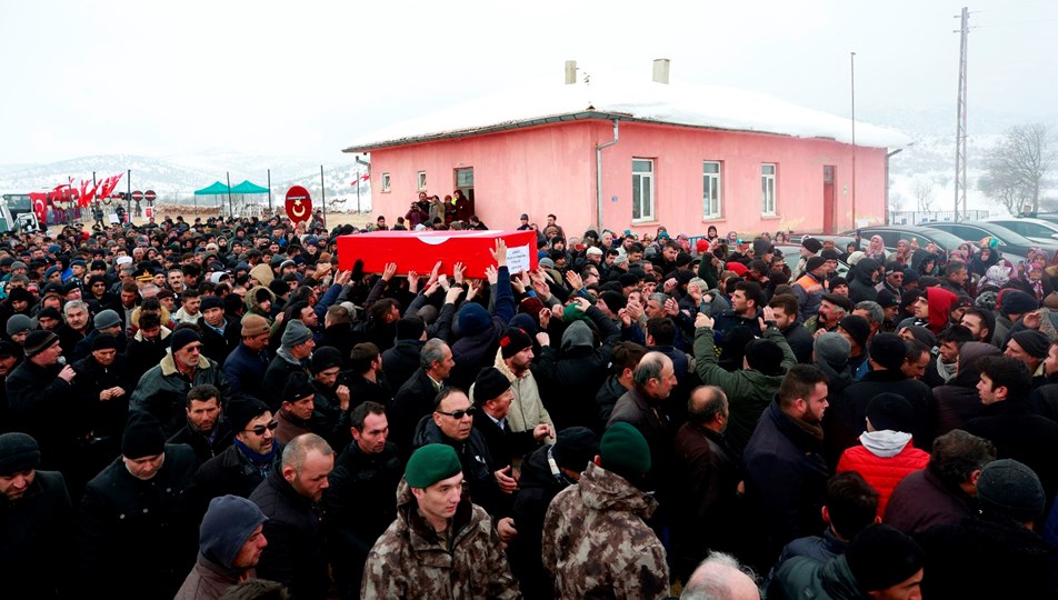 Kuzey Irak'ta şehit olan Fevzi Altınayak son yolculuğa uğurlandı