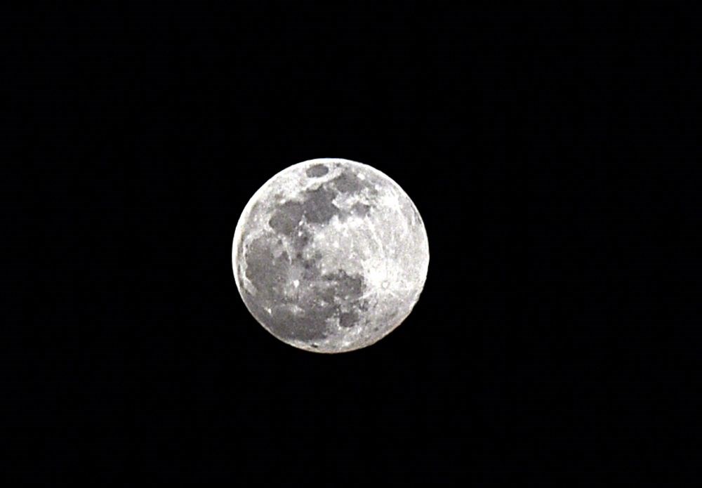 T�rkiye ve d�nyadan S�per Ay manzaralar�