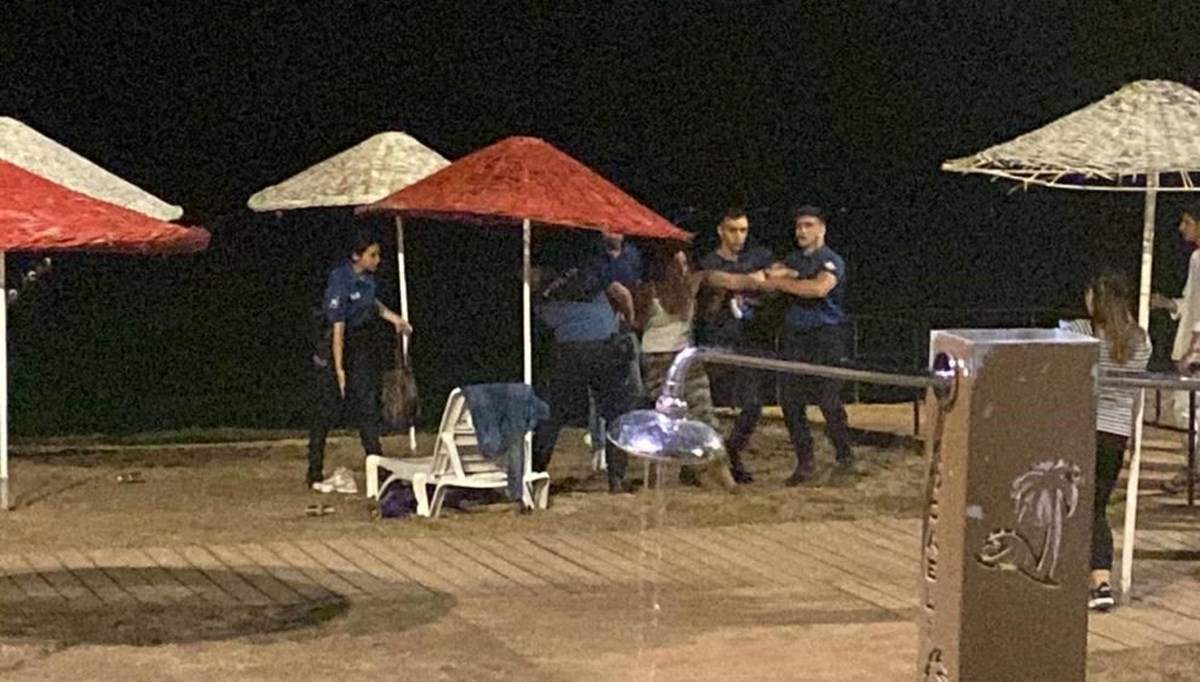 Boğulma tehlikesi geçiren kadın polise mukavemetten gözaltında Boğulma tehlikesi geçiren kadın polise mukavemetten gözaltında