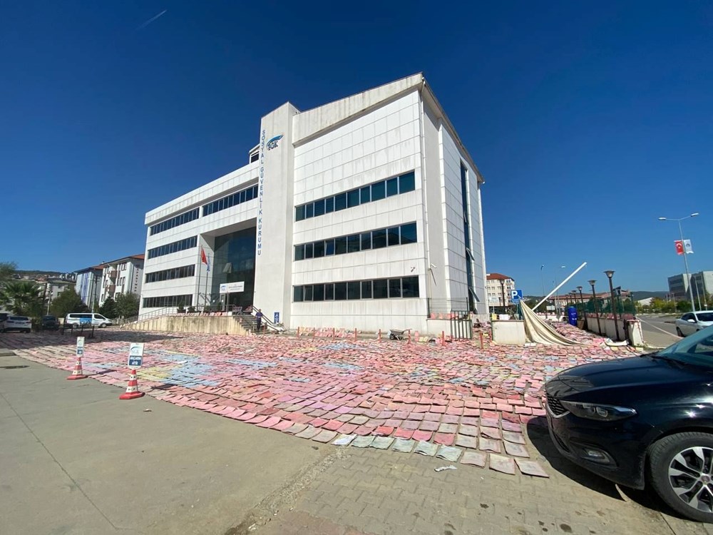 Bartın'da sel sonrası 70 bin evrakı sererek kurutma - 3