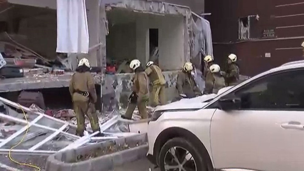 İstanbul'da 14 katlı binada patlama: 1 can kaybı, 3 yaralı - 6