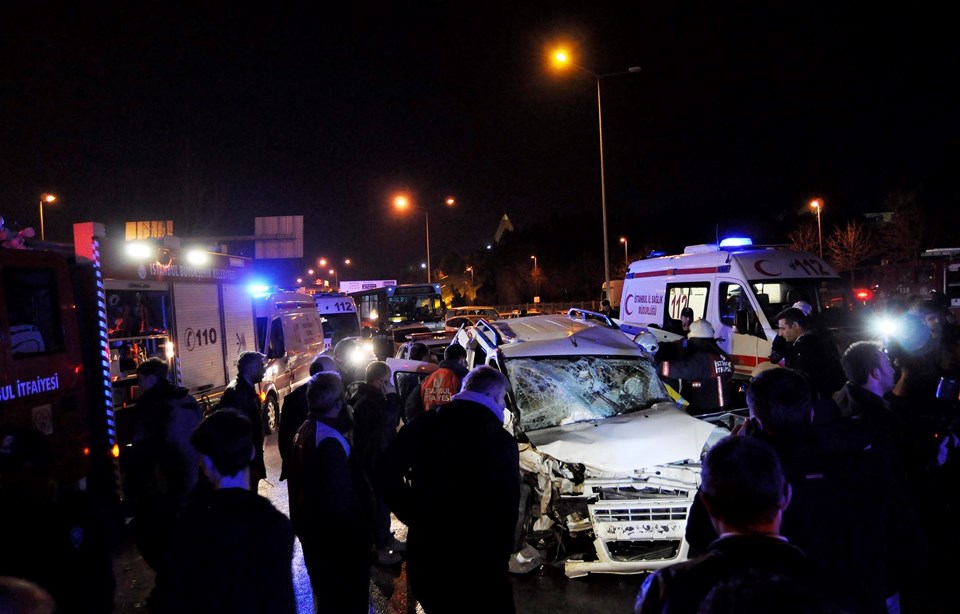 Fatih'te zincirleme trafik kazası - 1