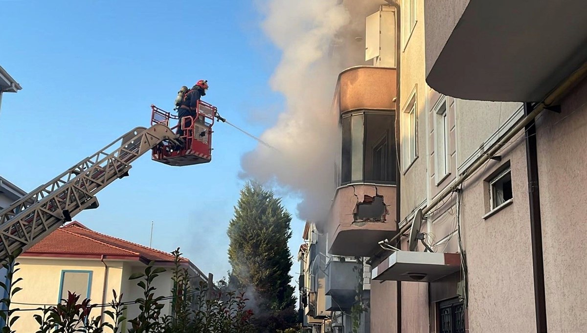 Sakarya'da piknik tüpü patladı, yangın çıktı Sakarya'da piknik tüpü patladı, yangın çıktı