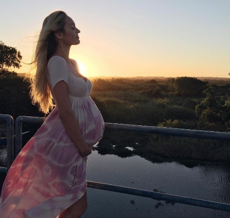 Candice Swanepoel annelik için gün sayıyor - 1