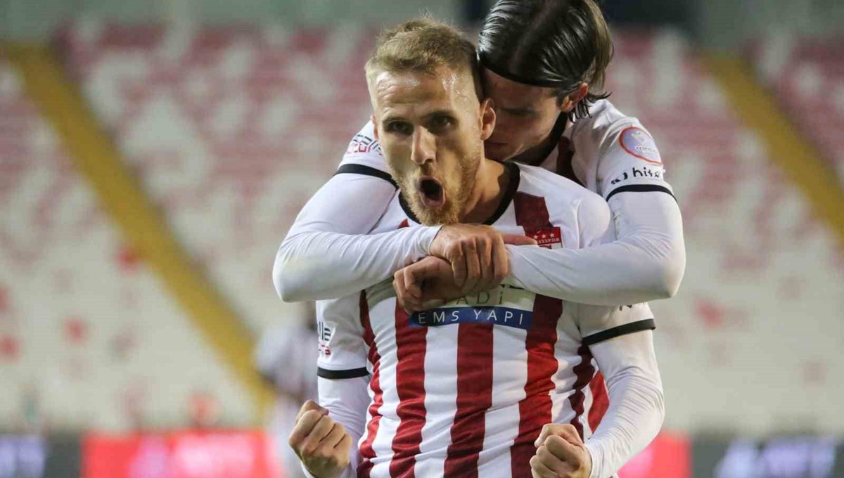 Sivassporlu Samu Saiz Eyüpspor'da Sivassporlu Samu Saiz Eyüpspor'da