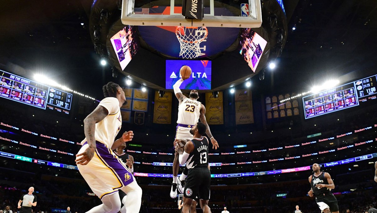 NBA'de Los Angeles derbisinin galibi Lakers NBA'de Los Angeles derbisinin galibi Lakers
