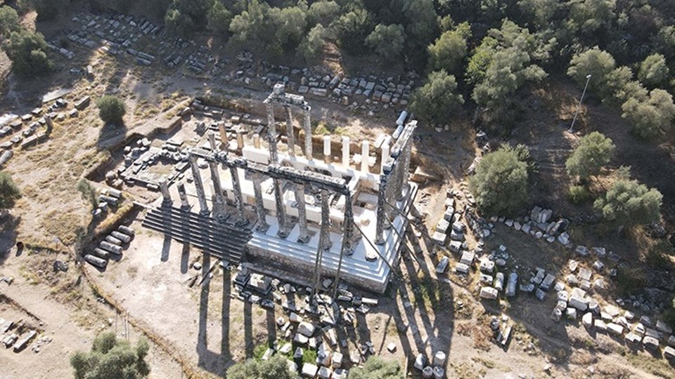 Euromos Antik Kenti'nin tiyatrosu ayağa kaldırılıyor - 3