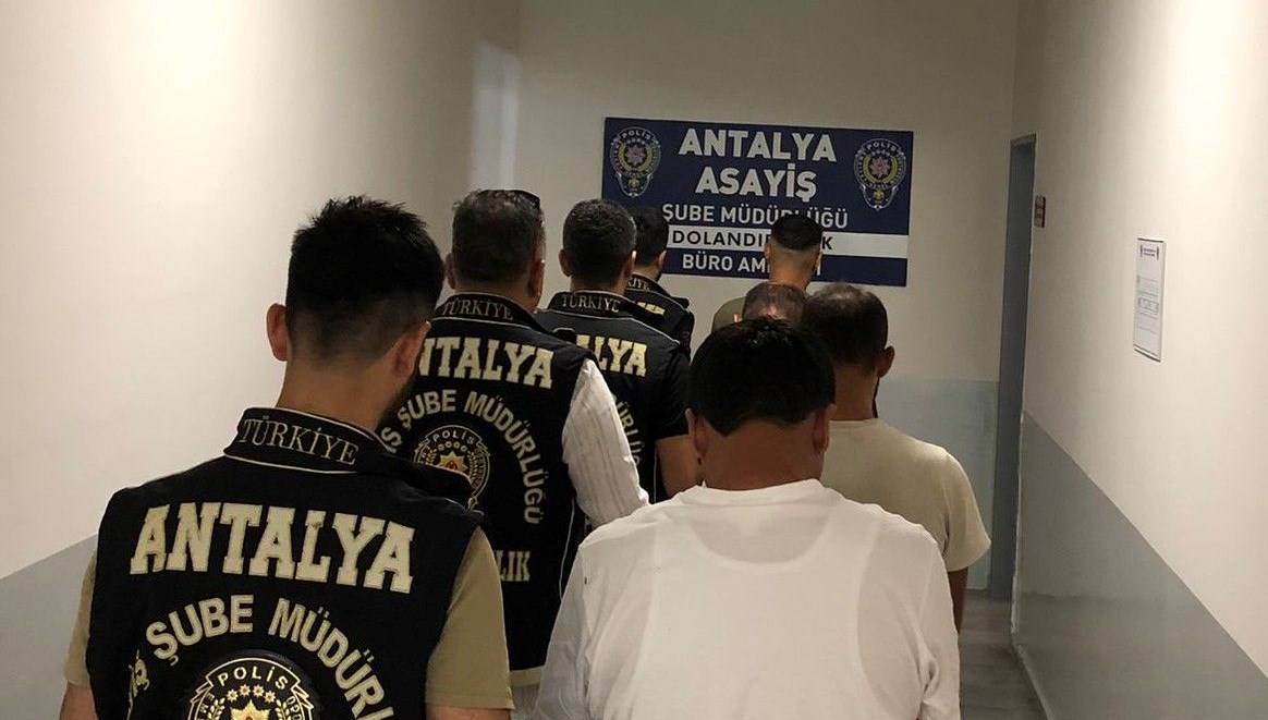 Antalya'da dolandırıcılık operasyonu