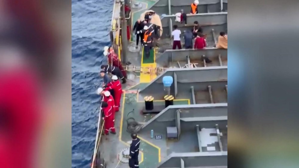 Türk tanker gemisi, Tunus-Malta arasında 120 mülteciyi kurtardı - 3