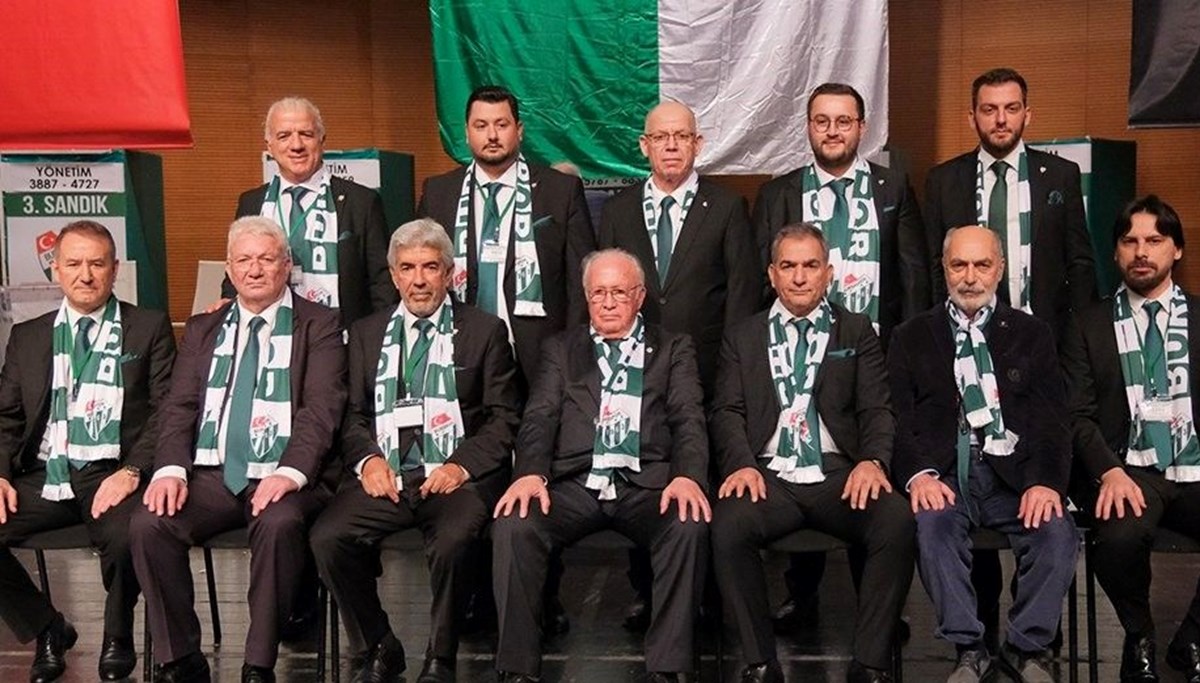 Bursaspor'da yeni yönetimin görev dağılımı gerçekleşti Bursaspor'da yeni yönetimin görev dağılımı gerçekleşti