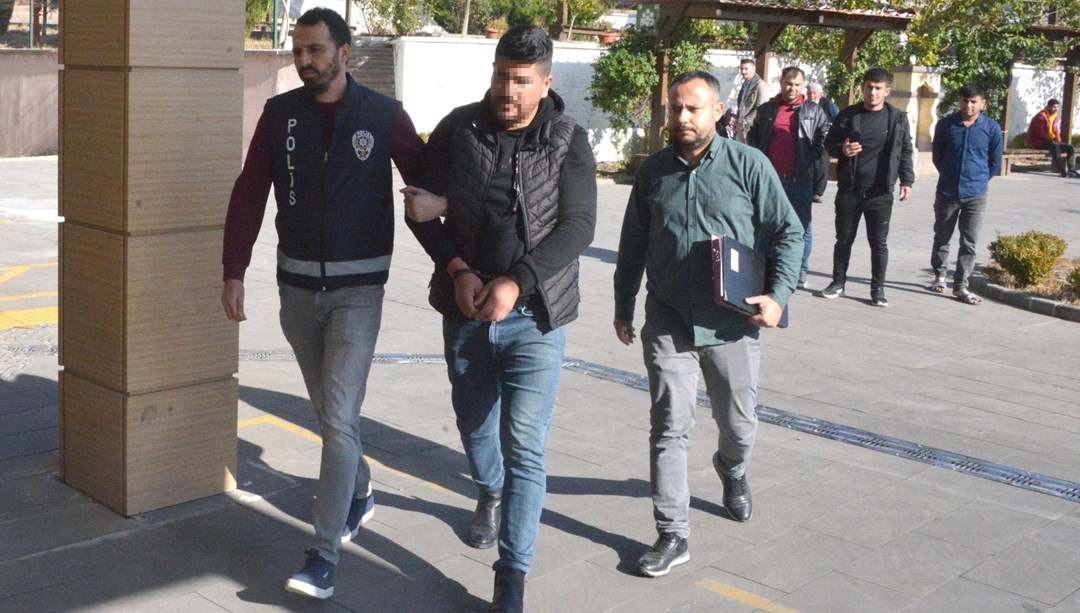 Tartıştığı öğrenciye Filistin şalından rahatsız olduğunu söyleyen servis şoförüne gözaltı – Son Dakika Türkiye Haberleri