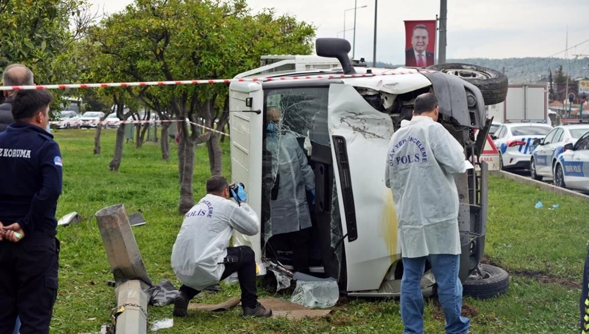 Ceza infaz koruma aracı devrildi: 1 memur öldü, 1 kişi yaralandı