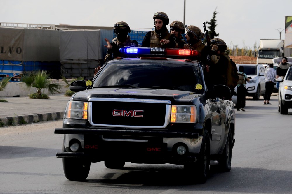 Halep'ten Ayrılan Teröristler: 250 PKK/YPG Mensubu Geri Çekiliyor 72 XWtpN F0f0aR1ZEw90j7JA