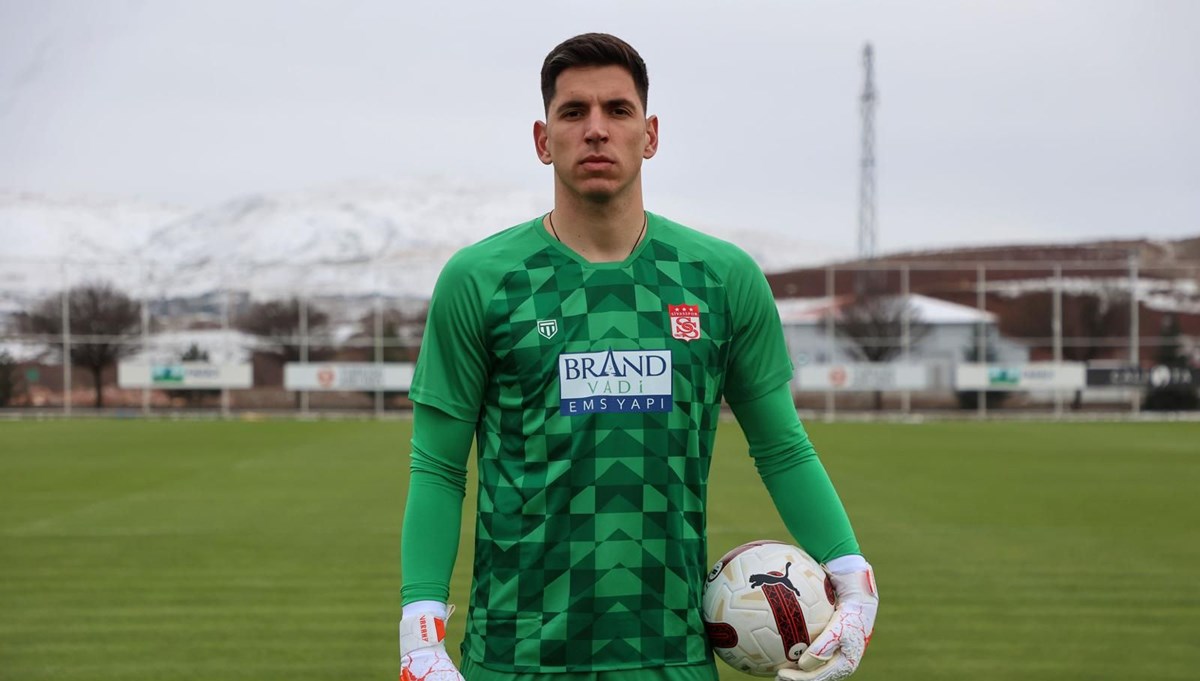 Sivasspor, kaleci Djordje Nikolic'i transfer etti